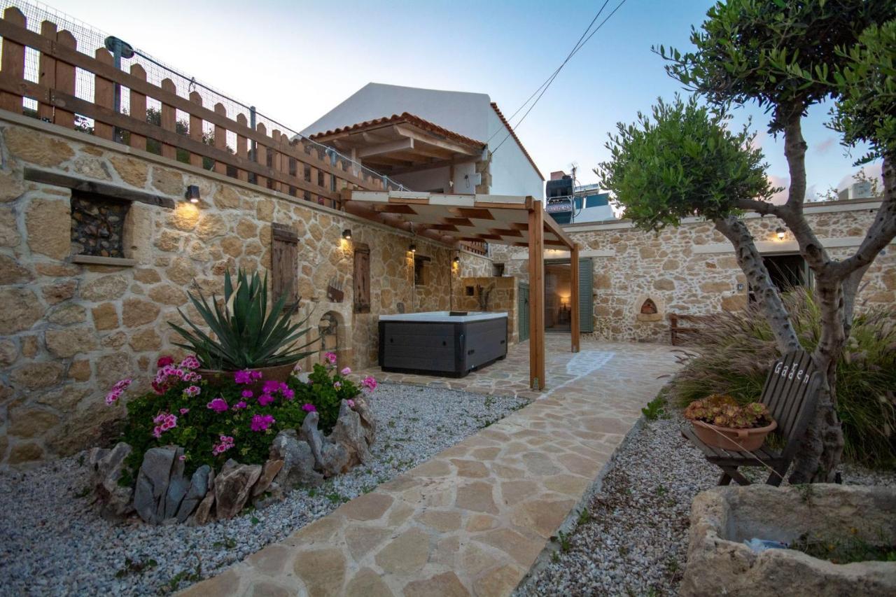 Pamelas House With Jacuzzi 키사모스 외부 사진